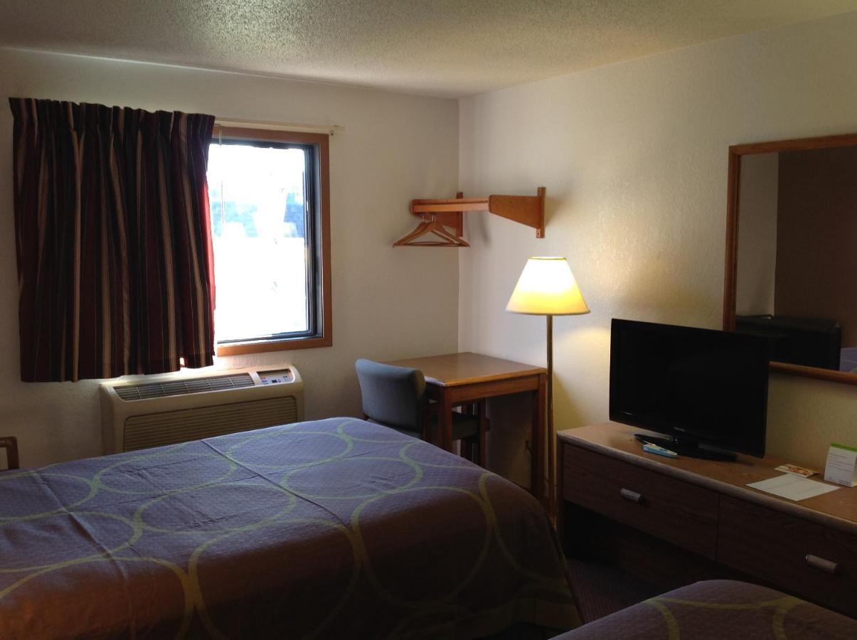 Super 8 By Wyndham Winchester Va Εξωτερικό φωτογραφία