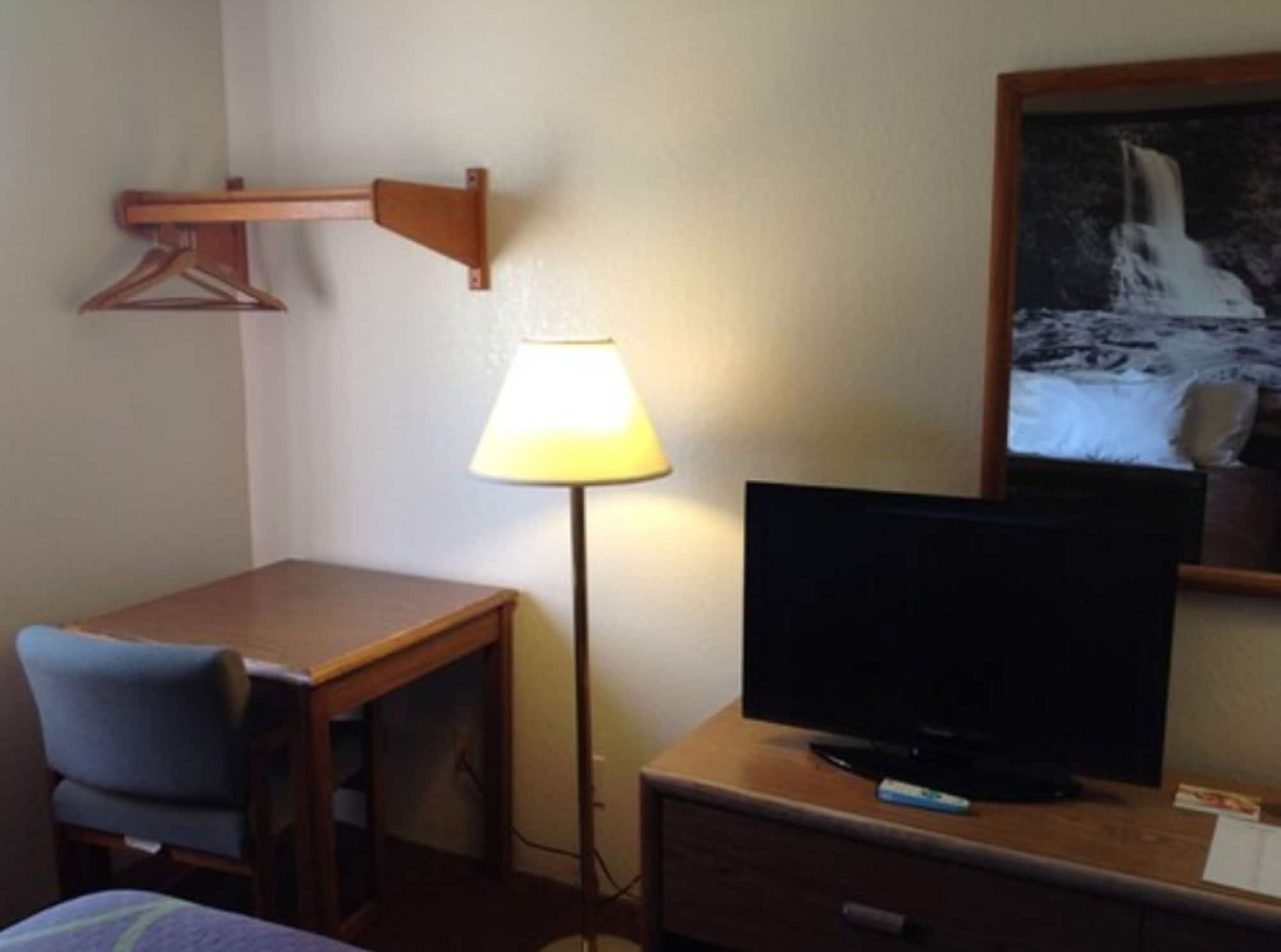 Super 8 By Wyndham Winchester Va Εξωτερικό φωτογραφία