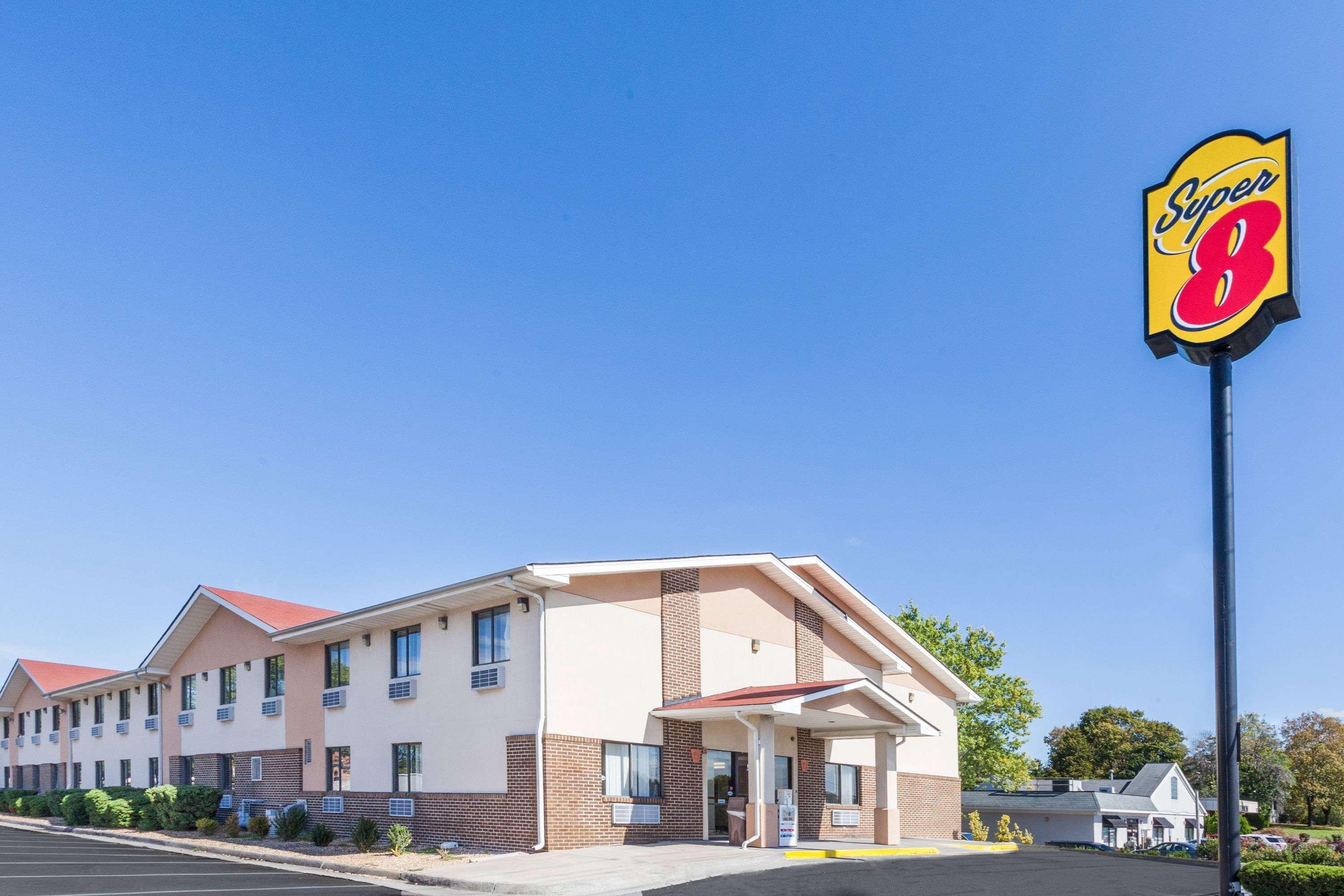 Super 8 By Wyndham Winchester Va Εξωτερικό φωτογραφία