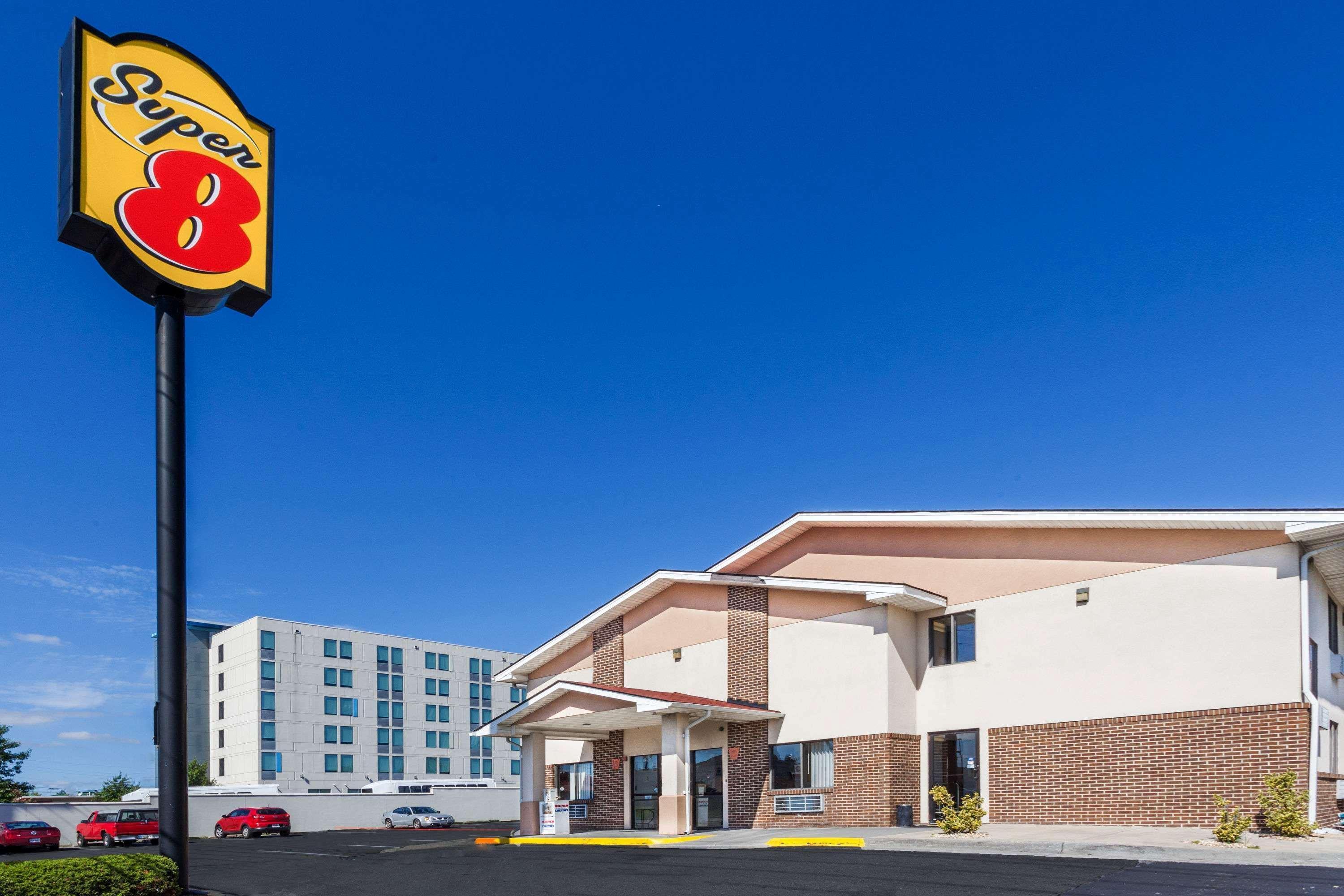 Super 8 By Wyndham Winchester Va Εξωτερικό φωτογραφία
