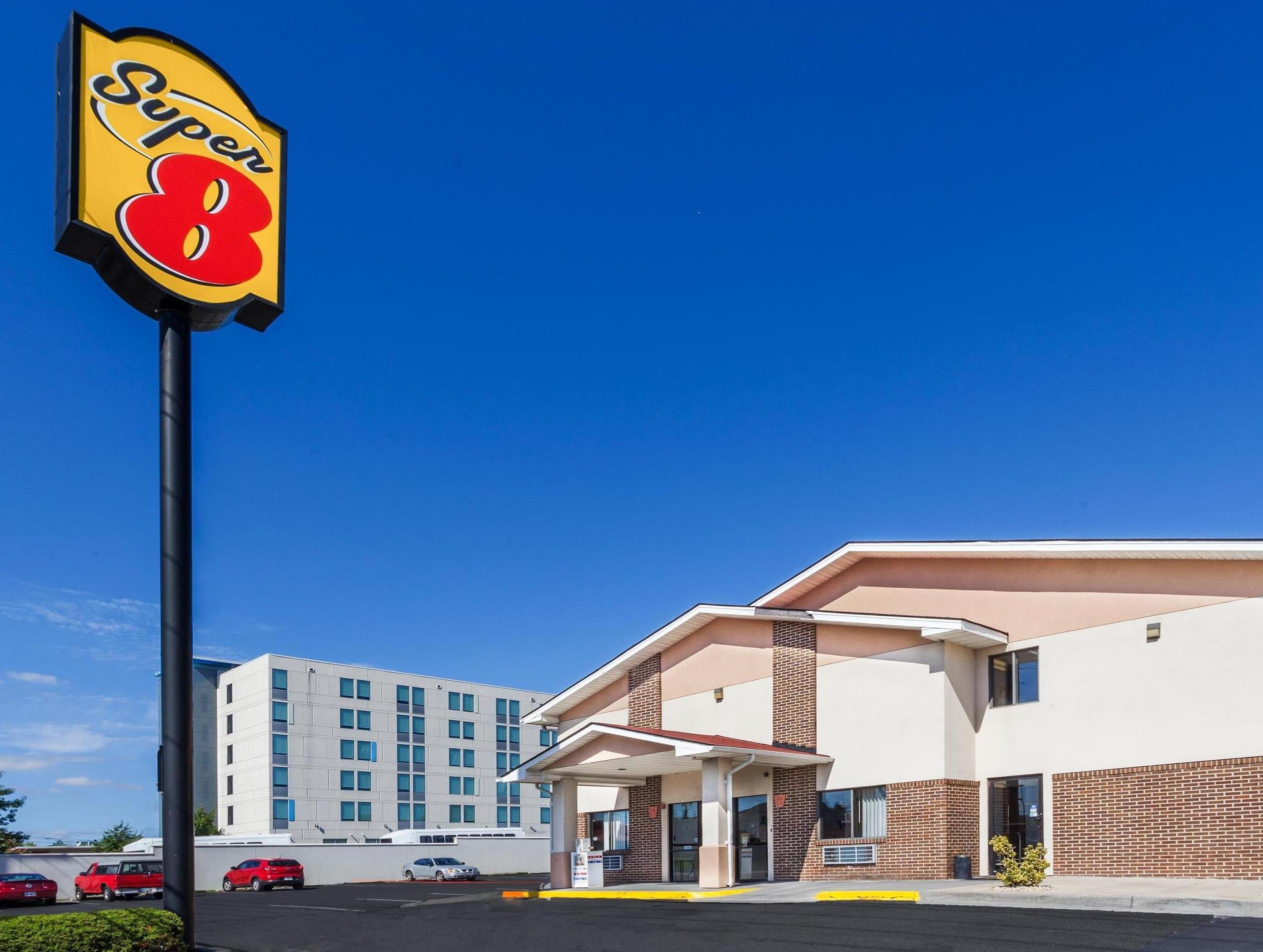Super 8 By Wyndham Winchester Va Εξωτερικό φωτογραφία