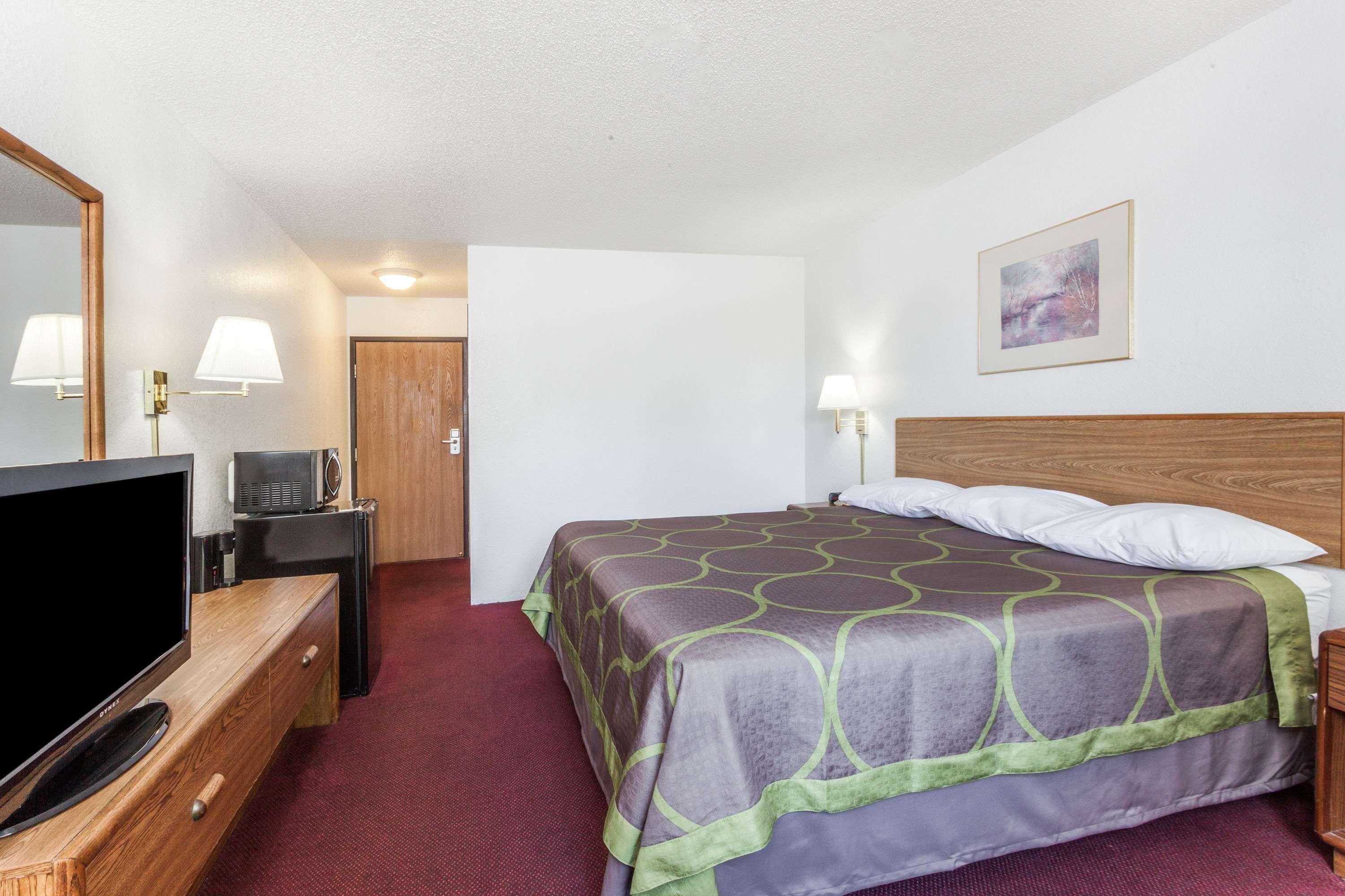 Super 8 By Wyndham Winchester Va Εξωτερικό φωτογραφία